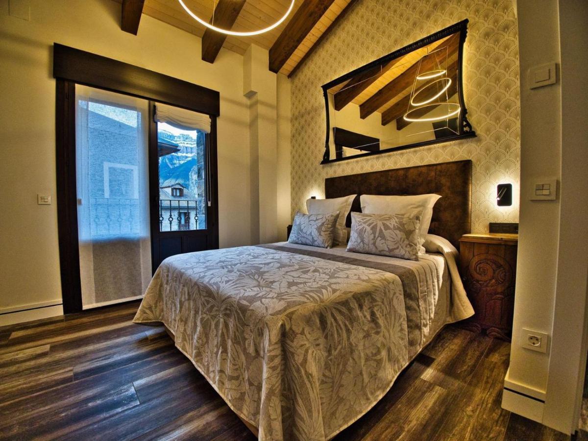 Apartamentos Valle De Ordesa-Torla Ngoại thất bức ảnh